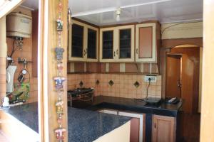 Nani House The mall road