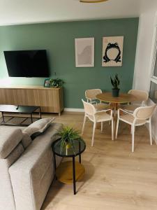 Azohia mar y montaña