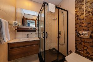 Double or Twin Room room in Aristocrat Hotel