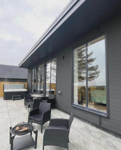 Thrumster Lodges - 3 Luxurious Self Catering Lodges on the NC500, 2 with Hot Tubs