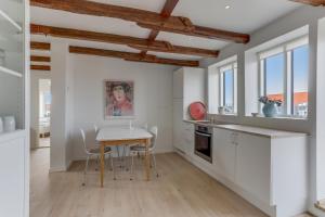 Søndergade 8, 2 Sal