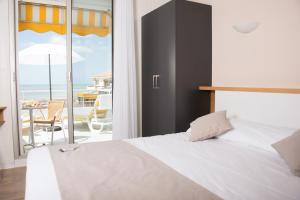 Hotels Hotel Les Dunes : photos des chambres