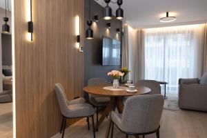 EASY RENT- Wieniawska4U Centrum, Free Parking