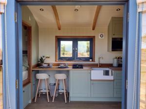 Fir Tree Shepherds Hut