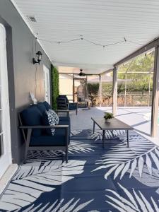 Tampa Luxury 5BR Estate with Pool and Golf Views