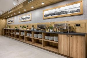 Royal Hill Residence