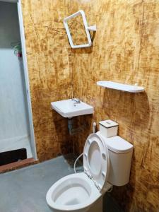 AiOonHomestay Twins Room