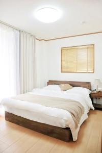 Cozeyretreat 地铁站步行三分钟 直达心斋桥及机场