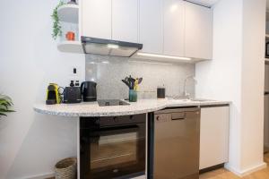 905 Zeeland Pier - 9th Floor Premium Studio with FREE Parking