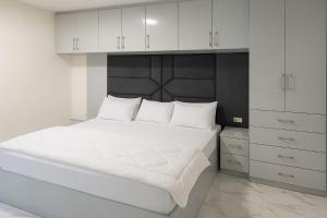 Life is Better by the Sea Porto Said