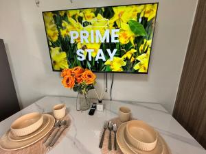 Shore 2 Residences Adjacent Room 1863 & 1864 close to SM MOA, Ocean Park & Airport by Prime Stay