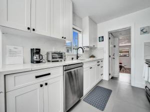 Sandys Sunshine Oasis