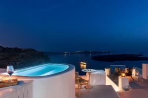 Cocoon Suites Santorini Greece