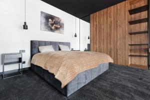 Grand Loft