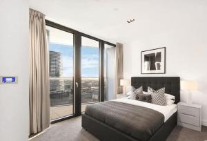 Luxury Balcony Apartment, Canary Wharf - Объекты без категории в городе Лондон
