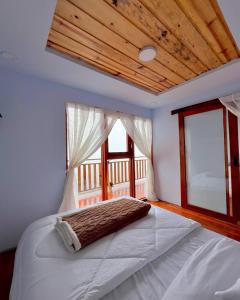 Tower Hill Cabin Dieng