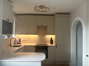 Number 44 gateway to connemara