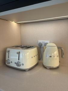 Number 44 gateway to connemara