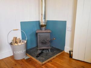 Oak Shepherd Hut