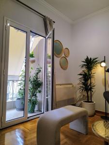 Spacious modern flat in Koukaki