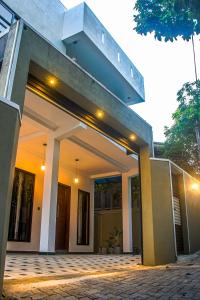 Owen Villa