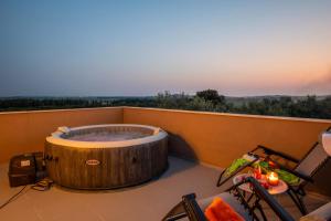 Holiday Home Enard with Jacuzzi