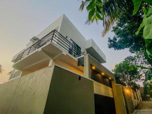 Owen Villa