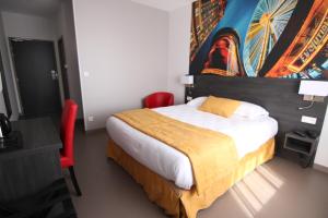 Hotels Logis hotel - La Chambre D'Amiens : photos des chambres