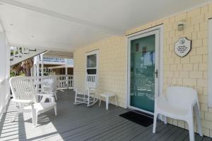 Henson Lower by Bryant Real Estate