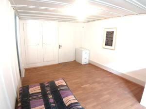 Grosse Charmante Wohnung