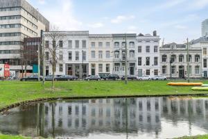 Central and light apartment