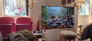Appartements PARIS AUTHENTIC HOUSE studio with green courtyard 12 rue labourse Gentilly 94250 : photos des chambres