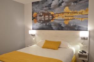 Hotels Logis hotel - La Chambre D'Amiens : photos des chambres