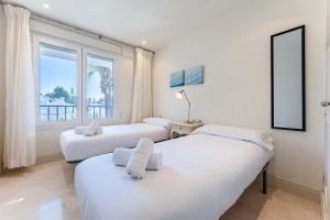 Family apartment located in the Golden Mille Marbella