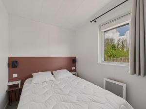 Chalets Chalet neuf pour 6 avec piscine chauffee a l-annee : photos des chambres