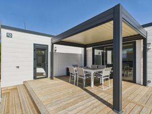 Chalets Chalet neuf pour 6 avec piscine chauffee a l-annee : photos des chambres