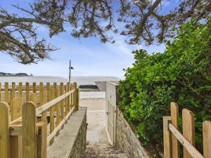Grande maison vue mer et acces plage direct pour 7
