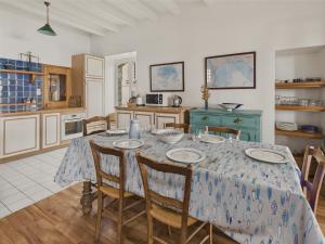 Grande maison vue mer et acces plage direct pour 7