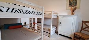 Chalet Zeeland 6p omheinde tuin, hond welkom VP084