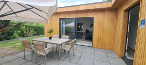 Chalet Zeeland 6p omheinde tuin, hond welkom VP084