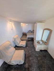 Ocean breeze guest room