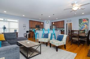 Riptide by Bryant Real Estate