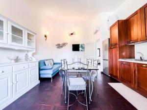 Appartamento con 2 Camere da Letto