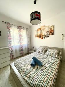 Maisons de vacances Villa GALEJADE in a quiet location with garden - On the heights of Toulon : photos des chambres