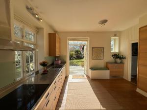 Spacious Falsterbo Villa - Garden, BBQ, Bikes