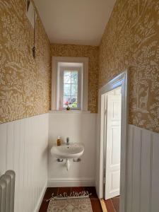 Spacious Falsterbo Villa - Garden, BBQ, Bikes