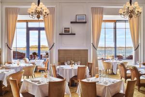 Hotels Hotel Barriere Le Grand Hotel Dinard : photos des chambres