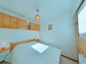 Appartements Appart. 2 pieces, 6 couchages, terrasse, garage, Le Grand-Bornand - FR-1-241-27 : photos des chambres