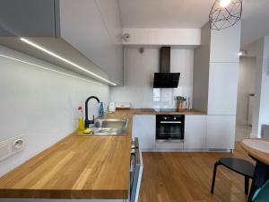 Cybernetyki Prime Apartment