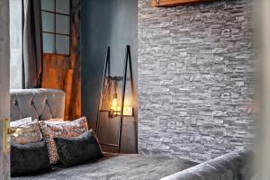 The Vibrant Shamrock Canterbury Retreat - Group & Gatherings House